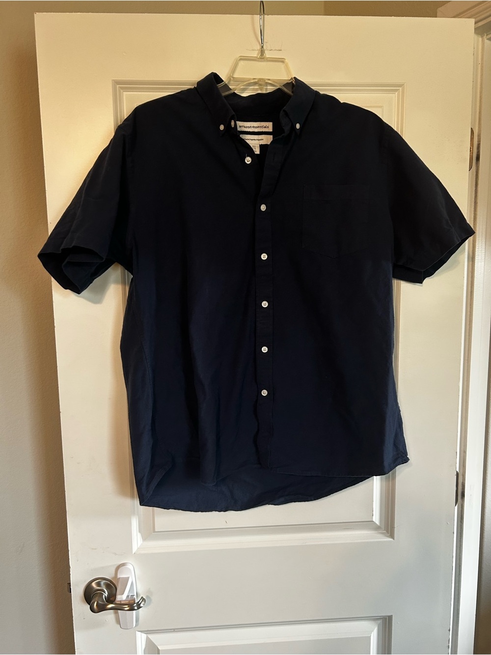 Amazon Essentials Navy Short-Sleeve Button-Down Shirt